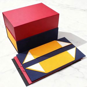 Caja de Regalo Magnética Personalizada con Tapa Abatible, Plegable, Colorida y con Embalaje Adicional - Product Image 3
