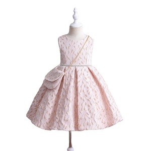 <span class=keywords><strong>Pas</strong></span> <span class=keywords><strong>cher</strong></span> En Gros S2352 <span class=keywords><strong>Rose</strong></span> Enfants <span class=keywords><strong>Robe</strong></span> De Soirée Conception Perles Solide Africain Enfants Jacquard <span class=keywords><strong>Robe</strong></span> Pour Les Filles - Product Image 1