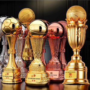 Premio trofeo in resina personalizzato per la competizione sportiva Extra -Gill creativa per il campionato di calcio di basket oro, bronzo d'argento - Product Image 2