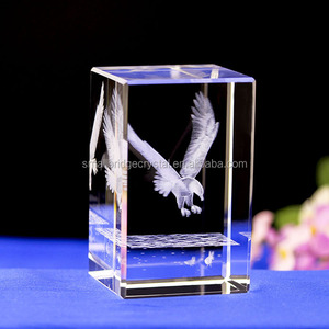 Small Bridge Wholesale Handmade Souvenir <strong>Crystal</strong> Craft Engraved <strong>Animals</strong> Customized 3d Eagle <strong>Crystal</strong> Cube - Product Image 4