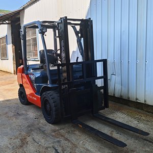 Used Toyota 8F 3T Diesel <b>Forklift</b> Motor/Engine-High Efficiency Multi-Functional Hydraulic 4300kg 0-800h Working Hours Tested - Product Image 2