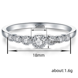 Anello Minimalista Sottile dal Design Elegante e Moderno, Accessorio per Feste, Ufficio e Outfit Quotidiani - Product Image 4