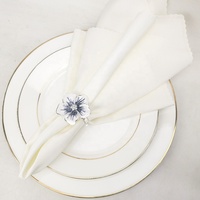 Anneau de serviette décoratif en émail floral - Accessoires de fête en métal écologiques avec perle et strass