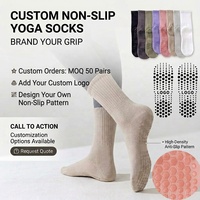 Chaussettes de yoga antidérapantes personnalisées en coton respirant, chaussettes de Pilates à grip, chaussettes antidérapantes pour la danse et le fitness, vente en gros, faible MOQ