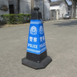 Cônes de signalisation routière carrés en caoutchouc de haute qualité 75 cm, en PVC plastique, pour la sécurité routière, haute visibilité, vente en gros - Product Image 3