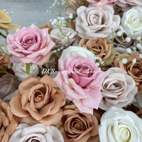 Großhandel Hochwertige Realistische Handgefertigte Seiden-Orangenrosen-Blumenreihe Tischdekoration für Hochzeit Chinesisches Neujahr