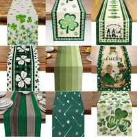 Chemin de table imprimé pour la Saint-Patrick, 13 * 72 pouces, chemin de table vert trèfle porte-bonheur, utilisé pour la décoration de la Saint-Patrick