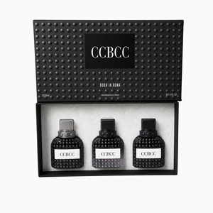 Mini Kit de Fragancia EDP Portátil Unisex, Diseño Piramidal, Botella de Vidrio Transparente Negra, Aroma Floral Amaderado en Capas, al por Mayor - Product Image 4