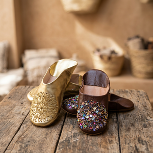 Mules en cuir véritable avec motif géométrique perlé, bout fermé, pantoufles douces toutes saisons pour femmes - Product Image 1
