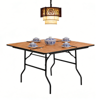 Table à manger pliante en bois de style ferme moderne et luxueuse, table de banquet portable pour usage hôtelier avec plateau en bois naturel