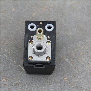 Pressostat horizontal 220V 20A 175Psi pour accessoires de compresseur à piston - Product Image 1