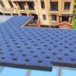 美国瓦片标准屋面瓦批发廉价沥青玻璃纤维3-Tab瓦片中国制造商的最佳交易 - Product Image 3