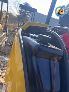 Miniexcavadora Komatsu PC35 Usada y Confiable, Bajo Consumo de Combustible, Alta Eficiencia - Product Image 2