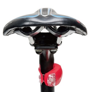 Offres Spéciales Portatif À La Mode de Silicone A Mené La Lumière STROBOSCOPIQUE <span class=keywords><strong>Sur</strong></span> vélo - Product Image 3