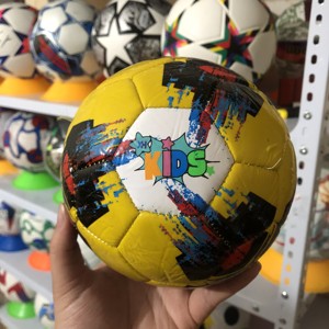 Ballon de football à prix abordable, cousu à la machine, en PU, taille 5, pour entraînement et matchs officiels - Product Image 2