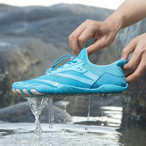Zapatos de Agua para Hombre, Parte Superior de Malla, Suela de Goma Antideslizante, Punta Cerrada, Entresuela de EVA, para Playa y Verano - Product Image 1