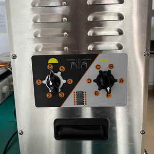 Machine verticale de chauffage de <span class=keywords><strong>pain</strong></span> de hamburger de prix bas - Product Image 5