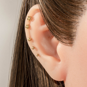 Boucle d'<span class=keywords><strong>oreille</strong></span> en titane ASTM F136 G23 à bouton sphérique sans filetage pour <span class=keywords><strong>piercing</strong></span> - Product Image 2