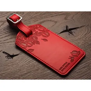 Etiqueta de equipaje de cuero vegano, gadgets sostenibles - Product Image 1