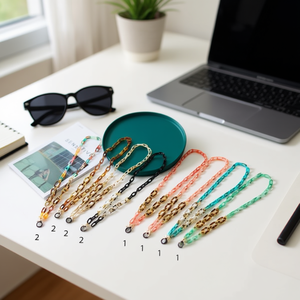 Cadena de plástico con cierre tres en uno de 70 cm para estuches y bolsos de gafas - Product Image 3