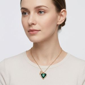 Pendentif Cœur Papillon en Zirconium Créatif et Unique, Matériaux d'Accessoires DIY, Alliage Électroplaqué, Meilleures Ventes Transfrontalières - Product Image 2