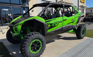Teryx®4 H2 Deluxe eS <b>UTV</b> 999cc Inline 4 Engine 146 lb-ft Torque 4WD Locking Differential EPS Heavy Duty Terrain Machine - Product Image 2