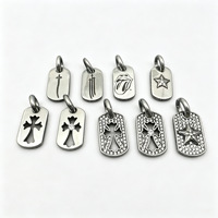 Collier transfrontalier vintage en alliage électroplaqué avec pendentif goutte d'eau, croix, épée, insigne de scout et fleur-de-lis, style classique