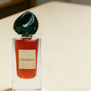 Collection Privée – Eau de Parfum Format Voyage Parfum Fraise Fruité Unisexe Agrumes Doux - Product Image 3