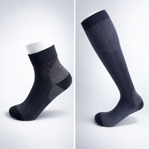 Fabricant de chaussettes de sport fonctionnelles à design intégré de marque en gros en Chine - Product Image 1