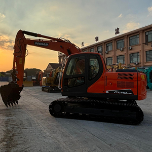 Excavadora Doosan DX140LC de segunda mano bien mantenida, potente máquina de movimiento de tierras para construcción de edificios - Product Image 1