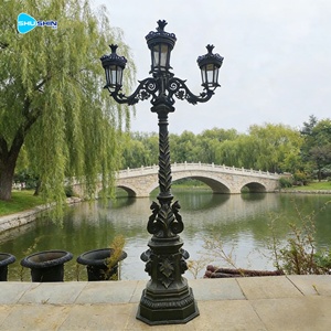 Lampadaire extérieur en bronze sur mesure, style antique, sculpture lumineuse décorative pour <span class=keywords><strong>jardin</strong></span> et parc - Product Image 1