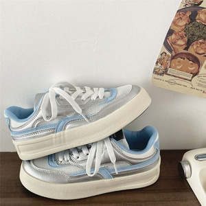 2024, zapatos de verano para caminar para mujer, zapatillas informales transpirables de malla blanca que combinan con todo con diseño de suela gruesa de nicho - Product Image 2