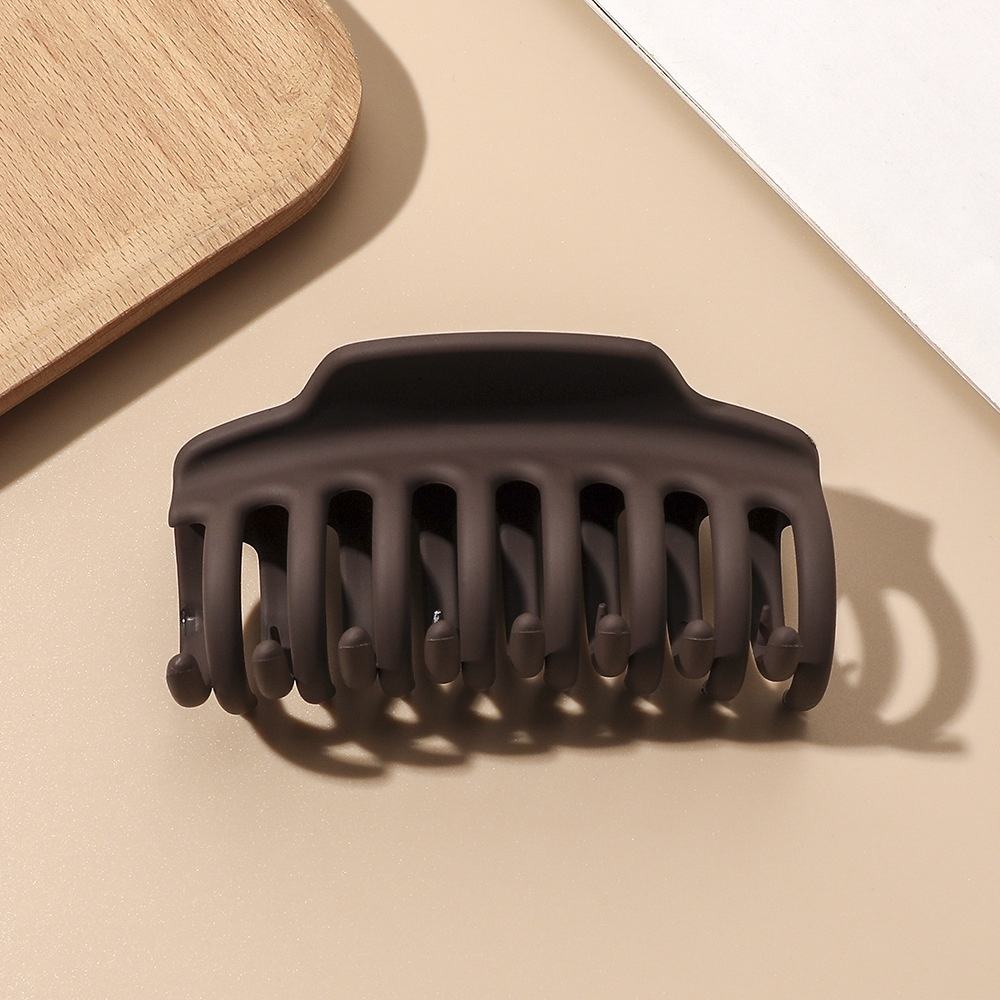 สีน้ำตาล