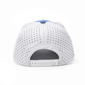 Gorra de Golf de Alto Rendimiento de 5 Paneles con Cierre a Presión de Alta Calidad, Impermeable, Perforada con Agujeros Cortados a Láser y Parche de Goma con Logotipo Personalizado - Product Image 4