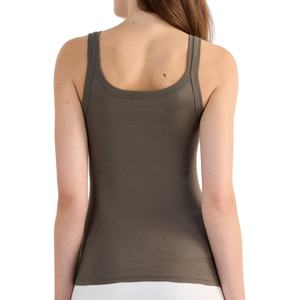 เสื้อกล้ามผู้หญิงผ้าฝ้าย 100% สำหรับฤดูร้อน ขายส่งจากโรงงาน สไตล์ลำลอง ยืดได้ 4 ทิศทาง ผ้าถักระบายอากาศ - Product Image 4