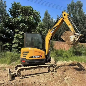 Mini-excavatrice sur chenilles hydraulique Sany SY35U d'occasion, 3,8 tonnes, à braquage zéro, faible nombre d'heures de travail, bon état - Product Image 1