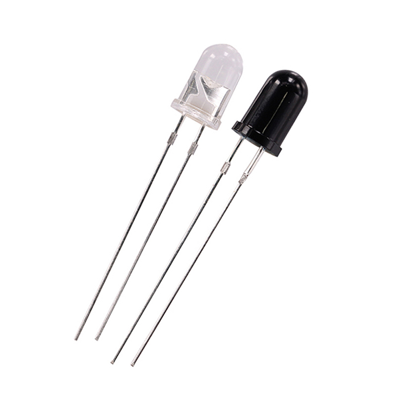 Hinchytek Phototransistor 5mm Through Hole IR