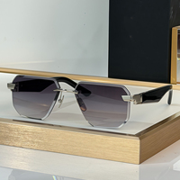 Lunettes de soleil de luxe pour hommes, design universel, monture carrée en métal, style vintage, lunettes de vue haut de gamme, réutilisables, polarisées