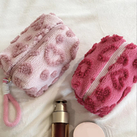 Pochette de rangement professionnelle à fermeture éclair en peluche douce pour cosmétiques, sac de voyage pour maquillage pour femmes, motif bonbons personnalisés