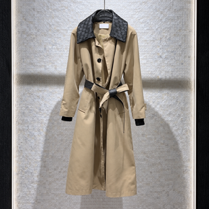 Cappotto <span class=keywords><strong>Trench</strong></span> Maxi Personalizzato OEM/ODM per Donna, in <span class=keywords><strong>Pelle</strong></span> Kaki con Colletto Intrecciato e Cintura, Produzione e Fornitura all'Ingrosso - Product Image 1