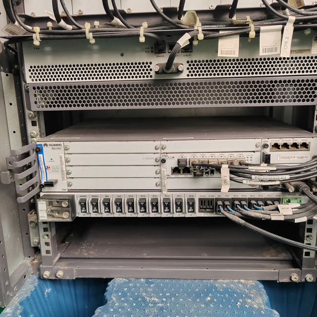 Communication equipment Indoor Macro Base Station BTS3900 WD2B5MID