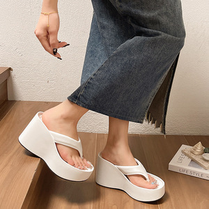 Sandales compensées décontractées tendance à semelle épaisse, style européen, nouvelle collection été 2026, 10 cm, imprimées, en EVA, à bout ouvert - Product Image 5