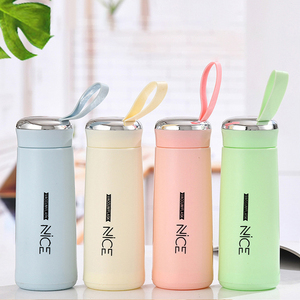 Gobelet à <span class=keywords><strong>eau</strong></span> simple et mignon pour étudiantes, anti-chute et de haute qualité, <span class=keywords><strong>bouteille</strong></span> <span class=keywords><strong>en</strong></span> <span class=keywords><strong>verre</strong></span> isolante. - Product Image 3
