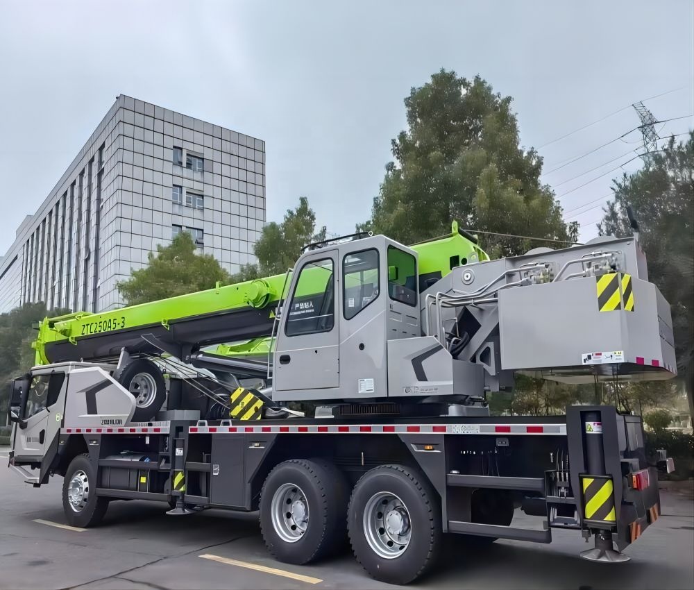 Giant - いちよ Zoomlion ZTC801V562-1 - 80-Ton Truck Crane for Heavy Lifting