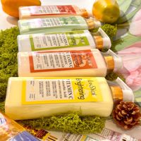 Crème Corporelle Éclaircissante de Haute Qualité à la Vitamine C, Curcuma et Glutathion – Hydratante, Anti-âge, Illuminateur de Peau, Anti-taches Brunes