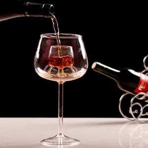 Vente en gros de carafe intégrée transparente et créative en verre borosilicaté résistant à la chaleur à pied haut verre à vin rouge - Product Image 3