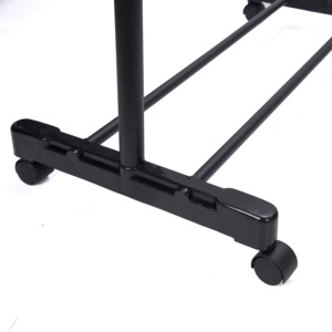 Rak <span class=keywords><strong>Display</strong></span> Lantai Satu Tingkat dari Baja Anti Karat untuk Pakaian Wanita dengan Rel Emas dan Desain Multifungsi - Product Image 2