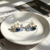 Anting-anting modis yang laris manis, gaya Eropa Amerika, elegan, bertabur berlian, aksesoris telinga.