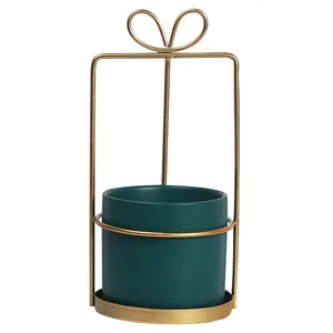 Фарфоровая ваза ручной работы с золотым покрытием