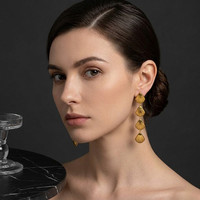 Anting-anting gantung kerang laut berlapis emas stainless steel multi-tier, panjang, model bertingkat, perhiasan pantai musim panas, pesanan pabrik.